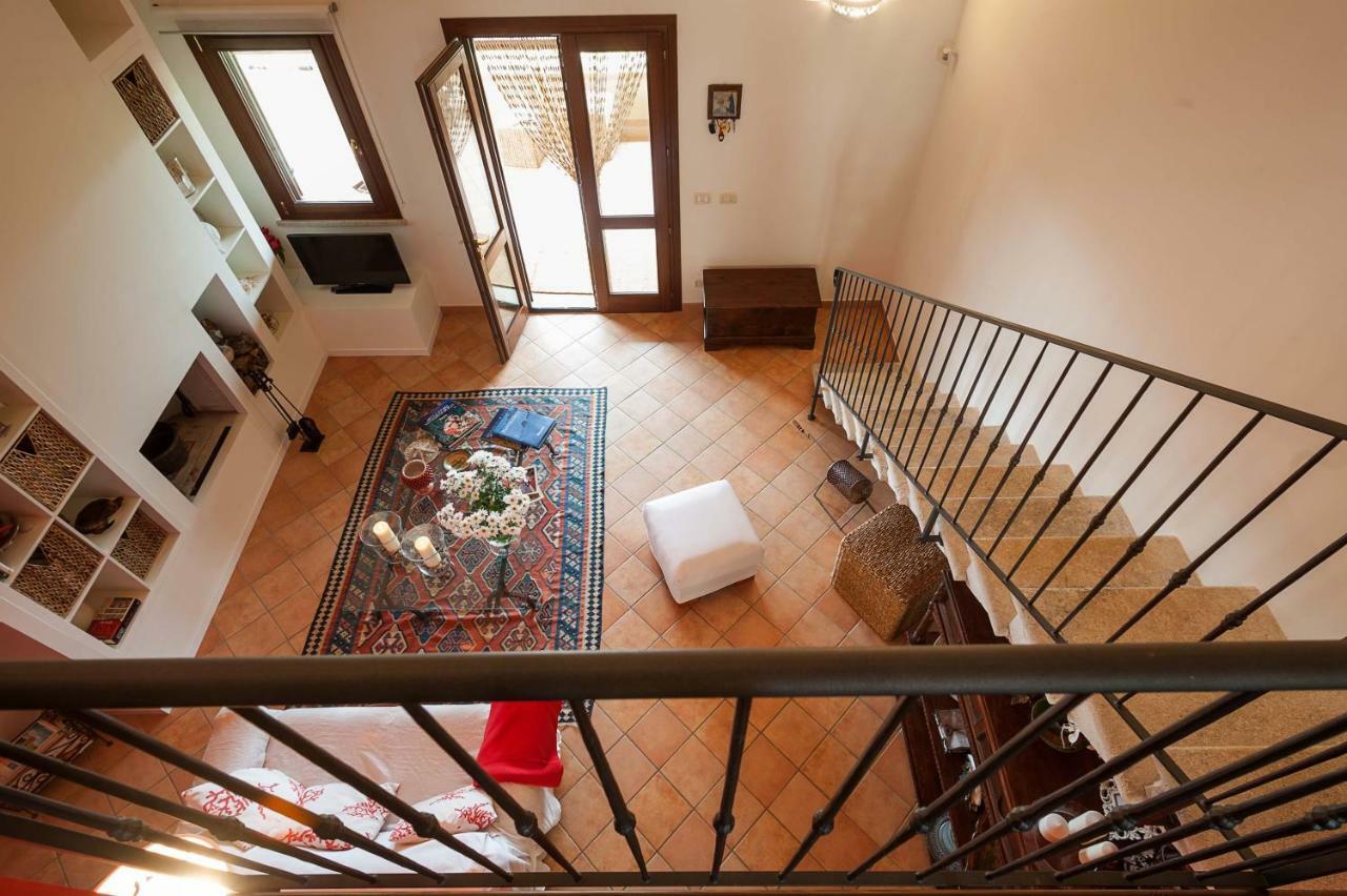 Villa Baia Verde กุสโตนาชี ภายนอก รูปภาพ